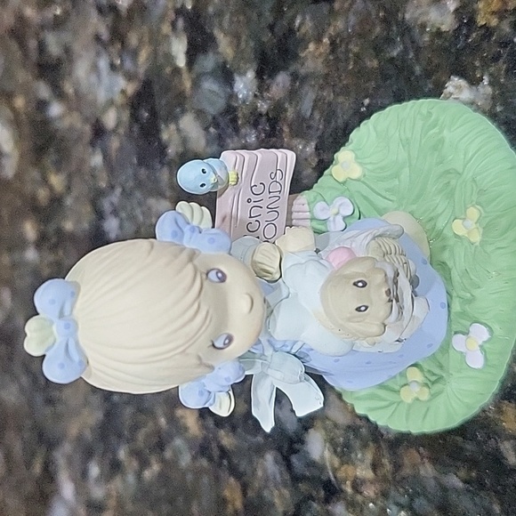 Set of 3 1989-90 Precious Moments Mini Plastic Figurine 2.25" Samuel Butcher - Picture 2 of 7